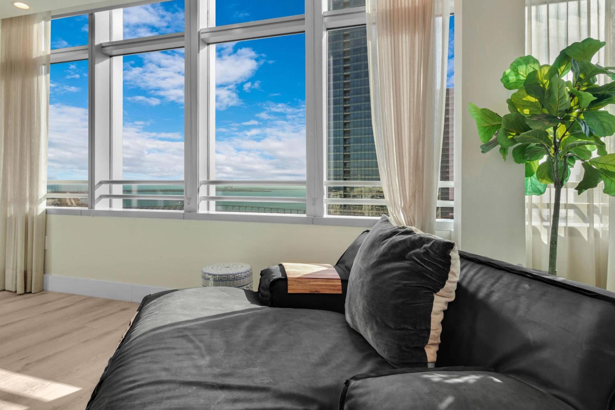 Roami At Brickell Penthouse Urban Retreat Apartment